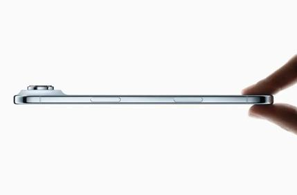 高昌苹果维修点分享iPhone 17 Air自动关机电源故障解析 